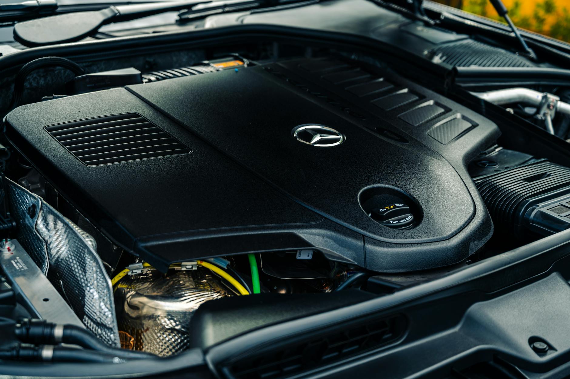 installation of euro 6 engine in a mercedes benz sprinter autocaravana