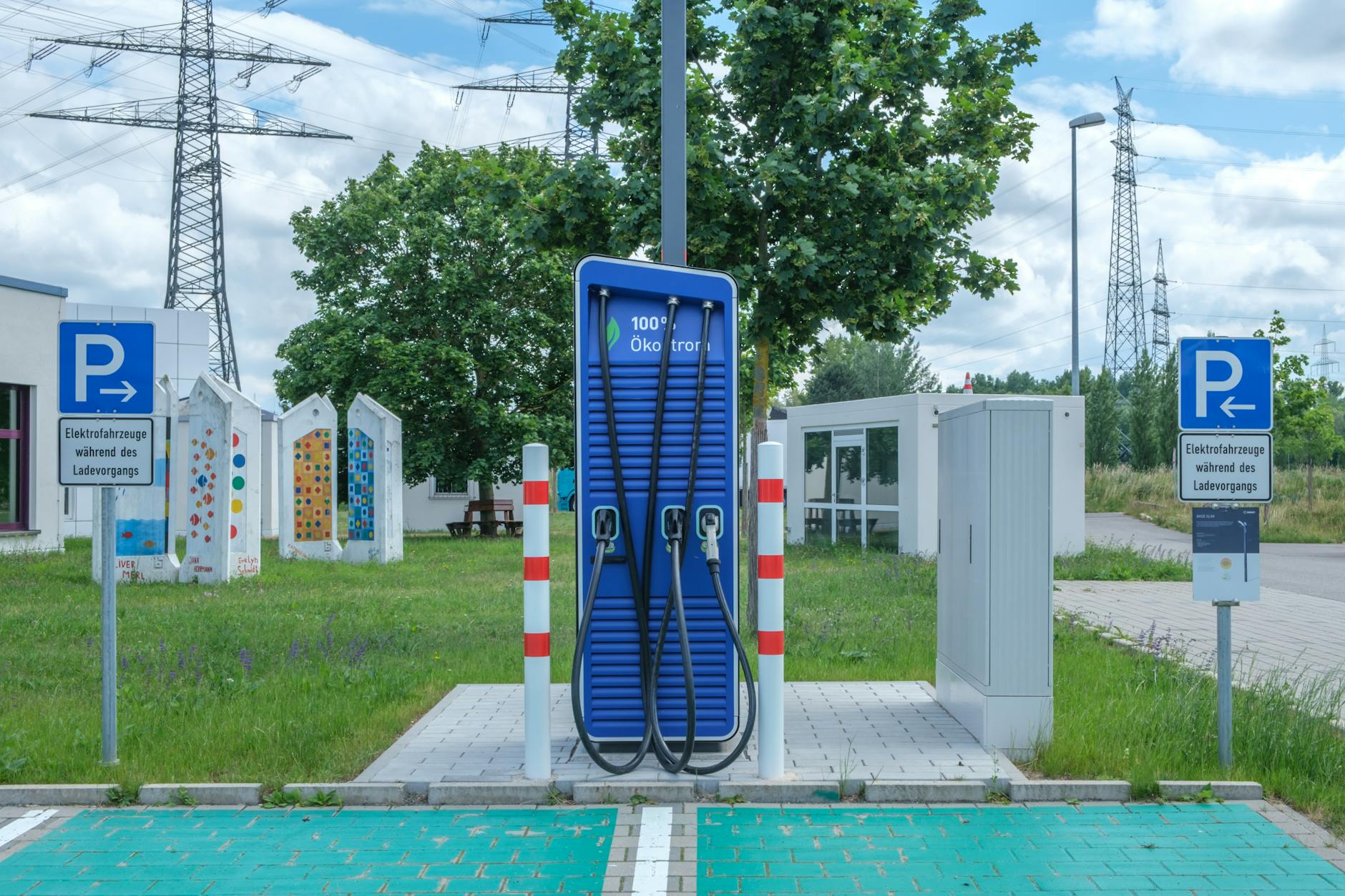 electric vehicle charging stations in Spain